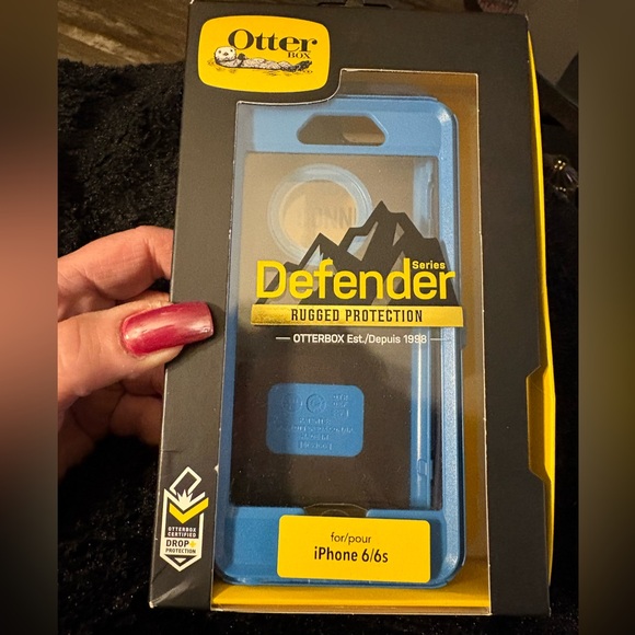 OtterBox Defender Blue. Series Case for iPhone SE (2020), - Picture 4 of 12